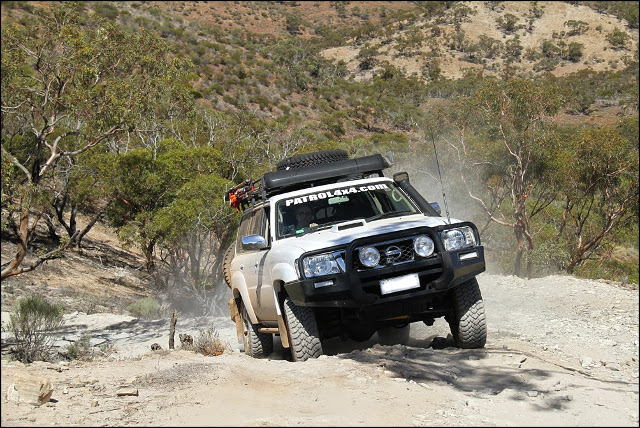 Patrol_At_Billy_Goat_Ridge_Bendleby.jpg.