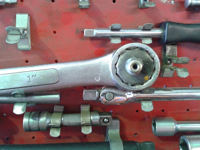 Oil_sender_inch_spanner_fit.jpg.e3f9389377de52d4a17e5dd58bcd5669.jpg